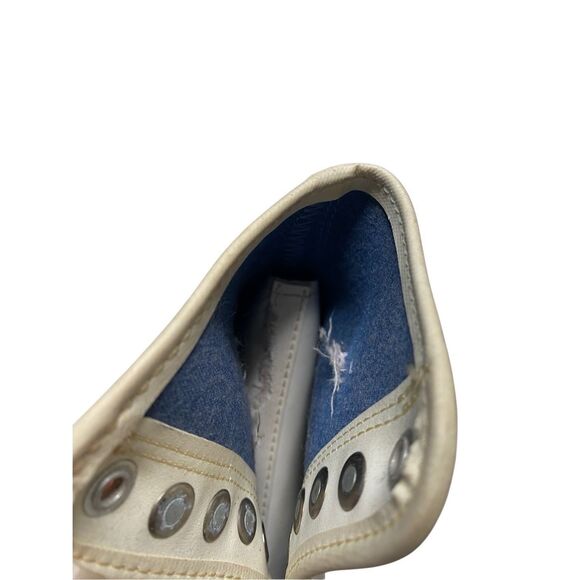 Vintage White Figure Ice Skates Womens Size 9 Made In Canada Winter Snow Sports - Picture 14 of 16